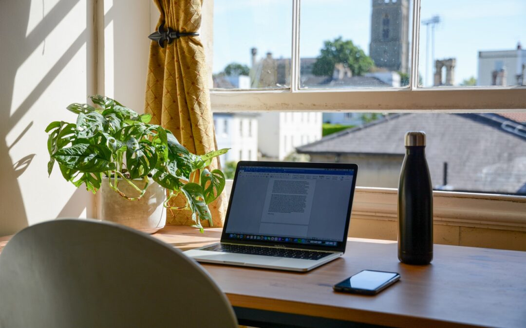 Home Office: 5 Tips to Refresh Your Routine & Feel Unstuck